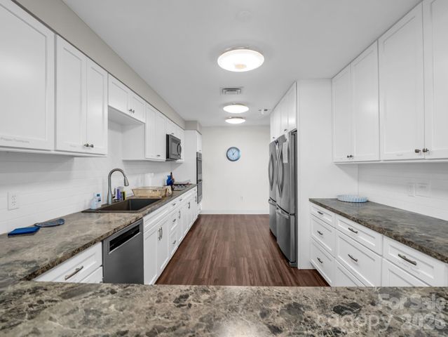 29 Spring Heights Court, Hendersonville, NC 28791
