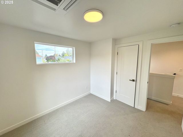 6 Ne 74TH Ave unit C, Portland, OR 97213