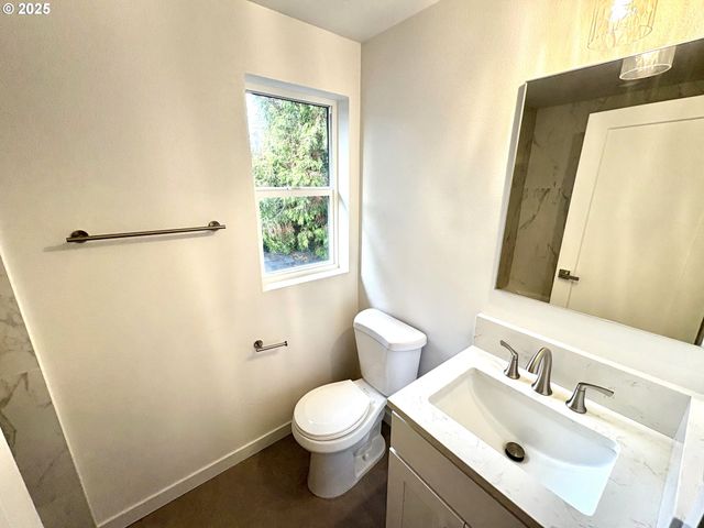 6 Ne 74TH Ave unit C, Portland, OR 97213