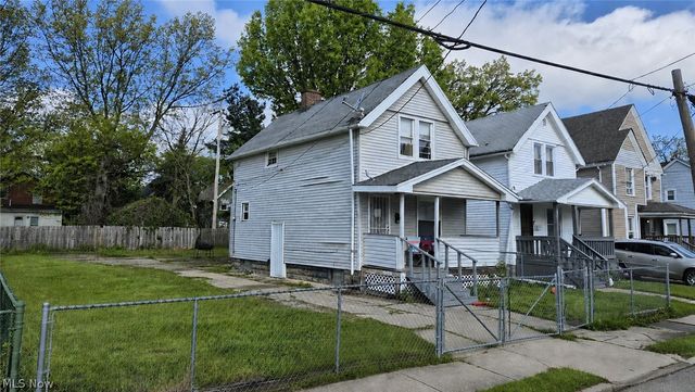 2048 W 105th Street, Cleveland, OH 44102