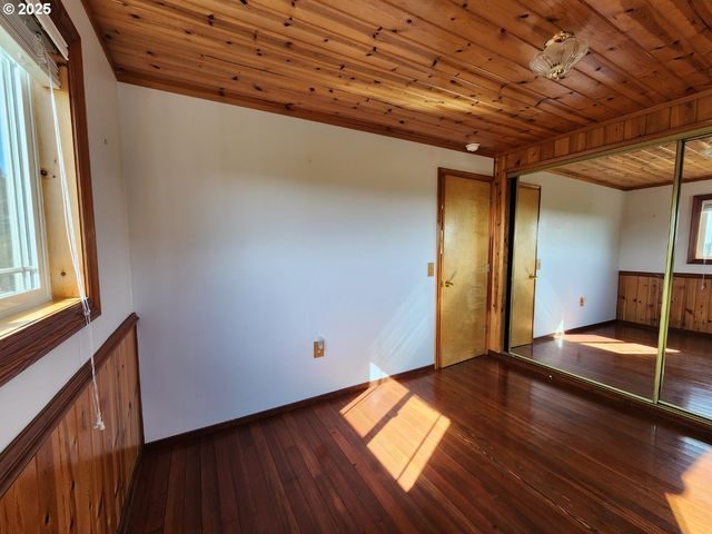 92920 CAPE BLANCO Rd, Sixes, OR 97476
