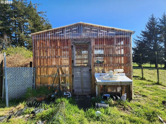 92920 CAPE BLANCO Rd, Sixes, OR 97476