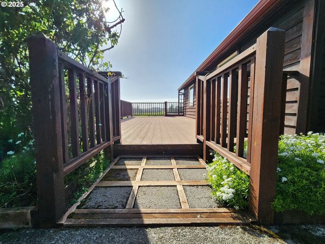 92920 CAPE BLANCO Rd, Sixes, OR 97476