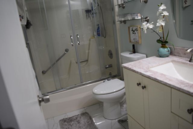 1 Lake Vista Trl Apt 201, Port St Lucie, FL 34952