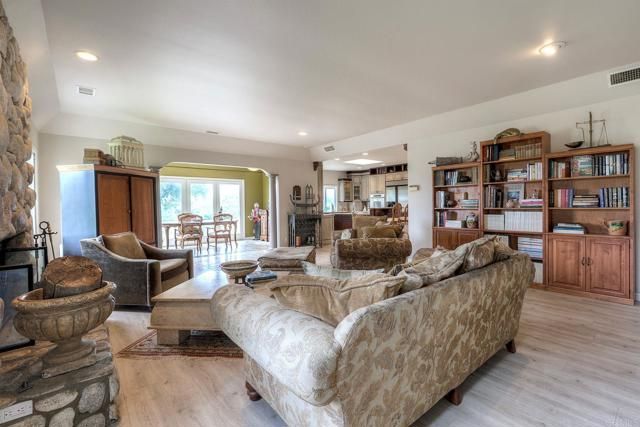 30181 Via Maria Elena, Bonsall, CA 92003