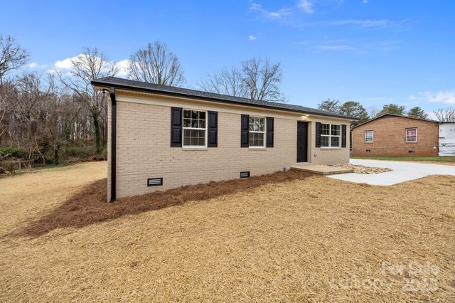 120 Independence Loop, Statesville, NC 28625