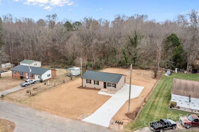 120 Independence Loop, Statesville, NC 28625