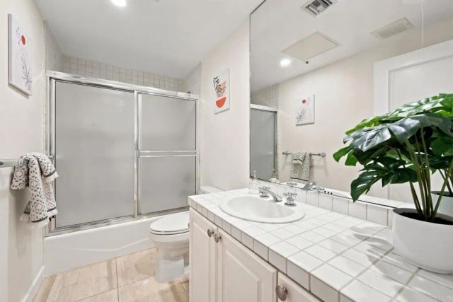 1133 1st. Street 320, Coronado, CA 92118