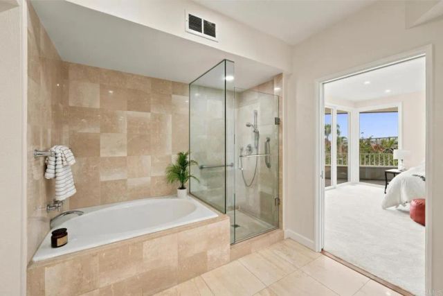 1133 1st. Street 320, Coronado, CA 92118