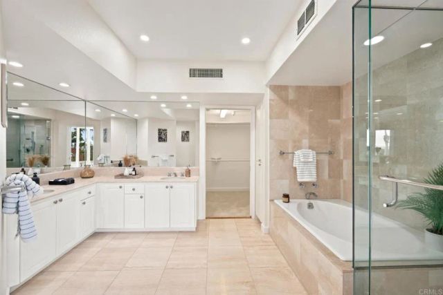 1133 1st. Street 320, Coronado, CA 92118
