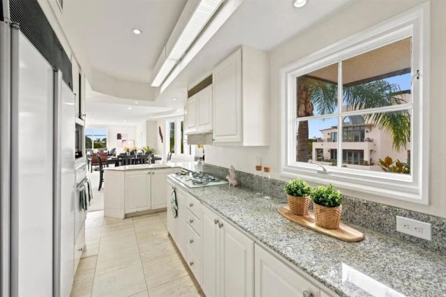 1133 1st. Street 320, Coronado, CA 92118