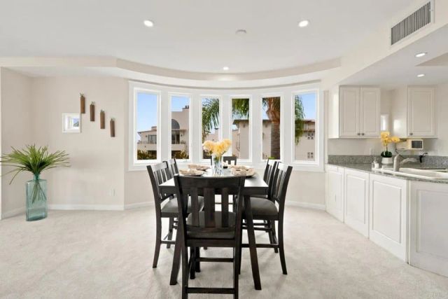 1133 1st. Street 320, Coronado, CA 92118