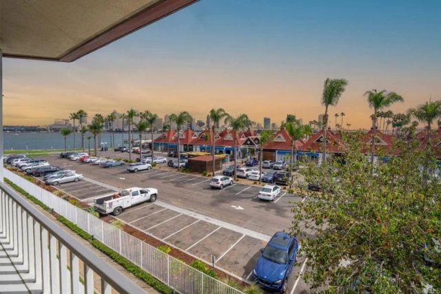 1133 1st. Street 320, Coronado, CA 92118