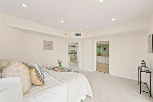 1133 1st. Street 320, Coronado, CA 92118