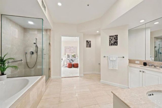1133 1st. Street 320, Coronado, CA 92118