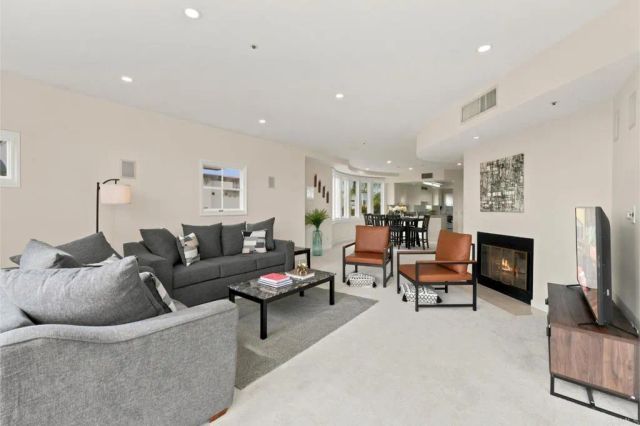 1133 1st. Street 320, Coronado, CA 92118