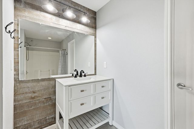 10733 Kittering Trail, Fort Worth, TX 76052