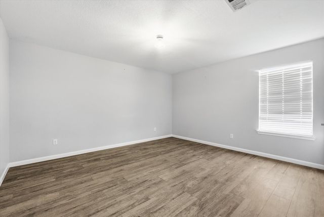 10733 Kittering Trail, Fort Worth, TX 76052