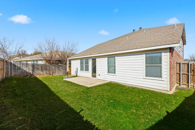 10733 Kittering Trail, Fort Worth, TX 76052