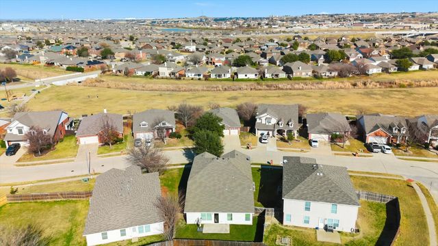 10733 Kittering Trail, Fort Worth, TX 76052