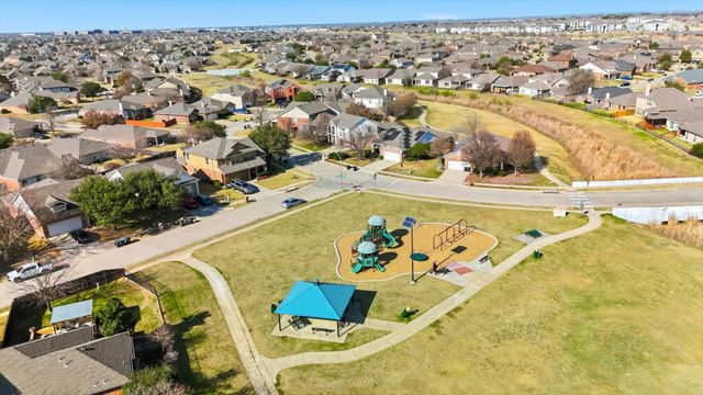 10733 Kittering Trail, Fort Worth, TX 76052