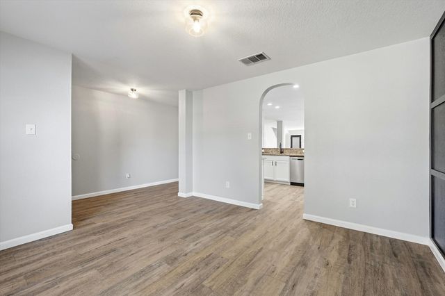 10733 Kittering Trail, Fort Worth, TX 76052