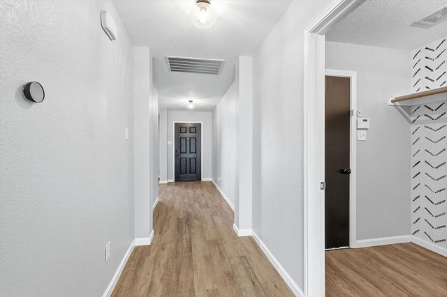 10733 Kittering Trail, Fort Worth, TX 76052