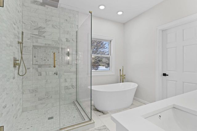 573 Kettle RIDGE, Colgate, WI 53017