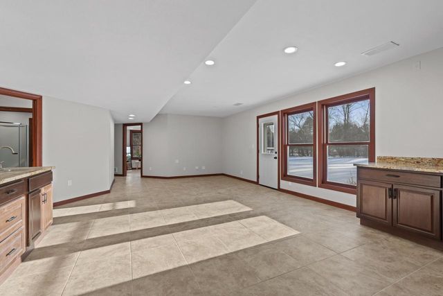 573 Kettle RIDGE, Colgate, WI 53017