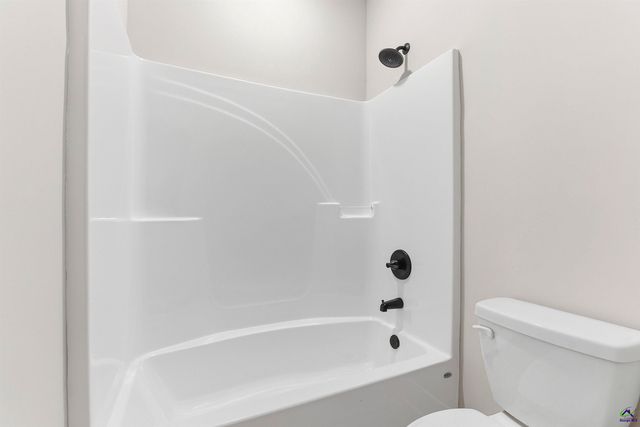 202 Emberwood Way, Kathleen, GA 31047