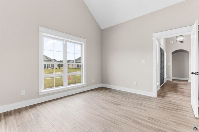 202 Emberwood Way, Kathleen, GA 31047