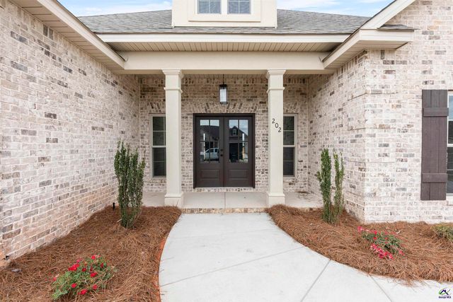 202 Emberwood Way, Kathleen, GA 31047