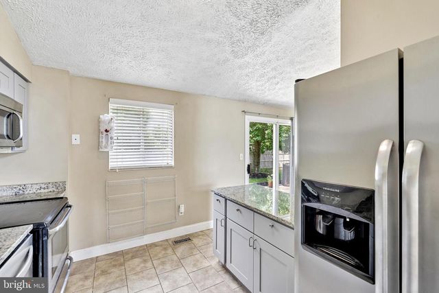 2904 GOLDEN FLEECE DR, Pasadena, MD 21122
