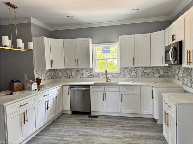 204 Guerrant Street, Greensboro, NC 27401
