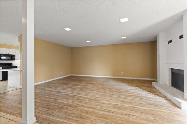 803 KINGSBURY CT, Longview, TX 75604