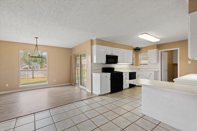 803 KINGSBURY CT, Longview, TX 75604