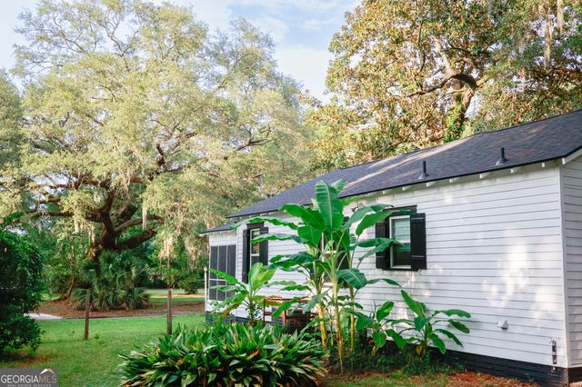 1217 E 67th Street, Savannah, GA 31404