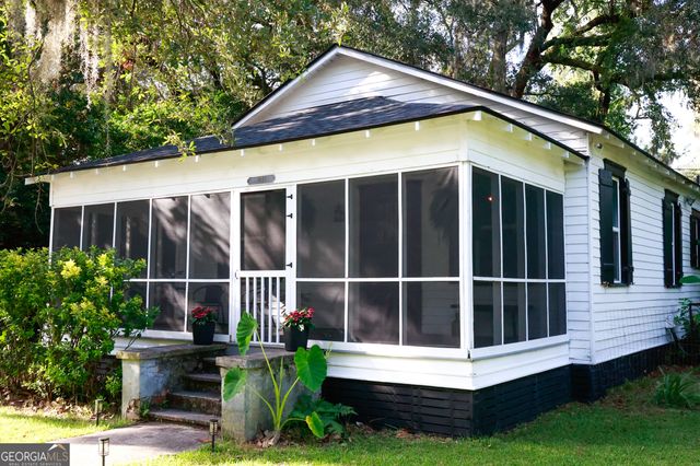 1217 E 67th Street, Savannah, GA 31404