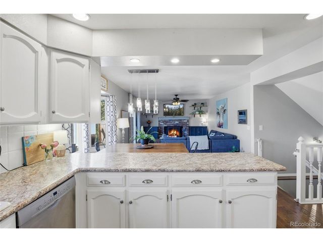 1802 Forest Ridge Dr, Colorado Springs, CO 80918