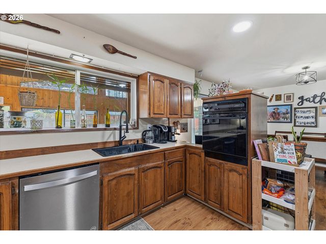 7567 DELAWARE Ln, Vancouver, WA 98664