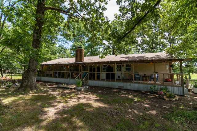 7636 Liberty Rd, Scotts Hill, TN 38374