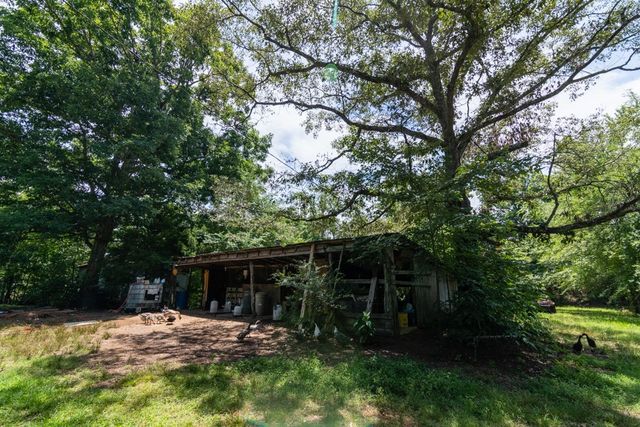 7636 Liberty Rd, Scotts Hill, TN 38374