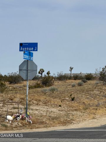 01 200th Street East Street, Lancaster, CA 93535