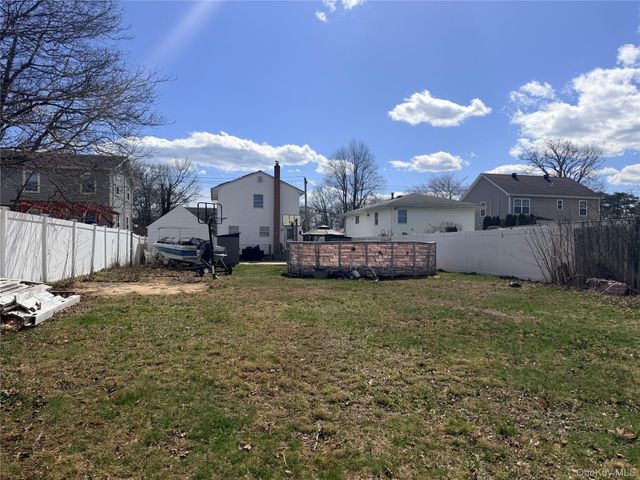 506 48th Street, Lindenhurst, NY 11757