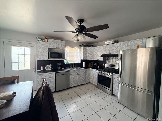 506 48th Street, Lindenhurst, NY 11757