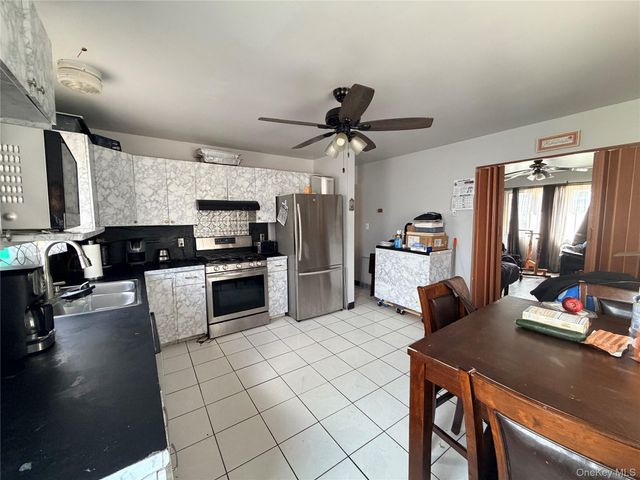 506 48th Street, Lindenhurst, NY 11757