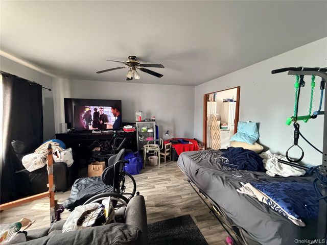 506 48th Street, Lindenhurst, NY 11757