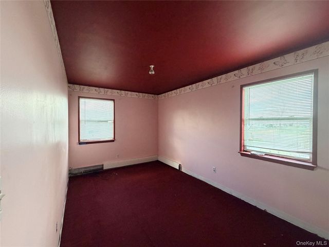 506 48th Street, Lindenhurst, NY 11757
