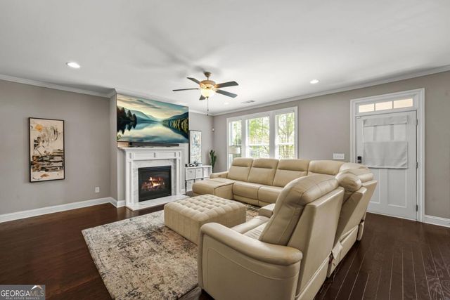 2032 Stanfield Avenue NW, Atlanta, GA 30318