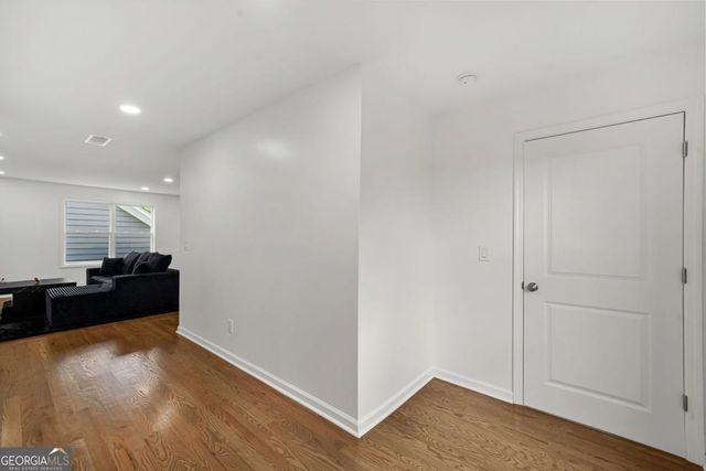 2032 Stanfield Avenue NW, Atlanta, GA 30318